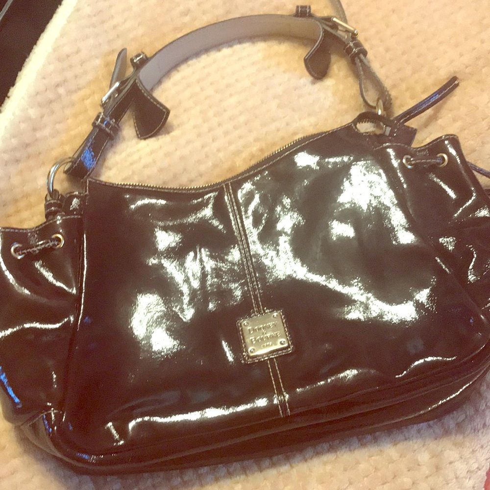 💥Dooney & Bourke purse💥